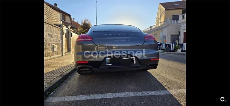 Usado Porsche Panamera 250 CV (183 kW) 2013 Gris / plata Utilitario