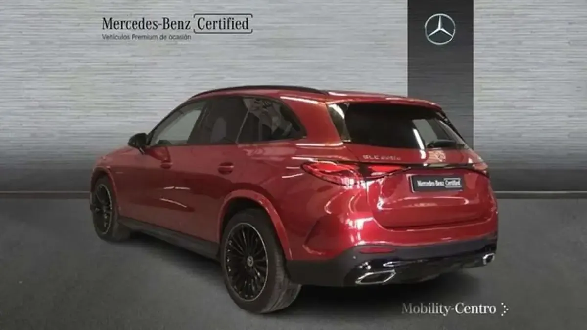 Usado Mercedes GLC220 197 CV (144 kW) 2025 Rojo SUV