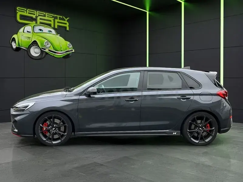Usado Hyundai i30 N Performance 280 CV (205 kW) 2023 Gris / plata Berlina