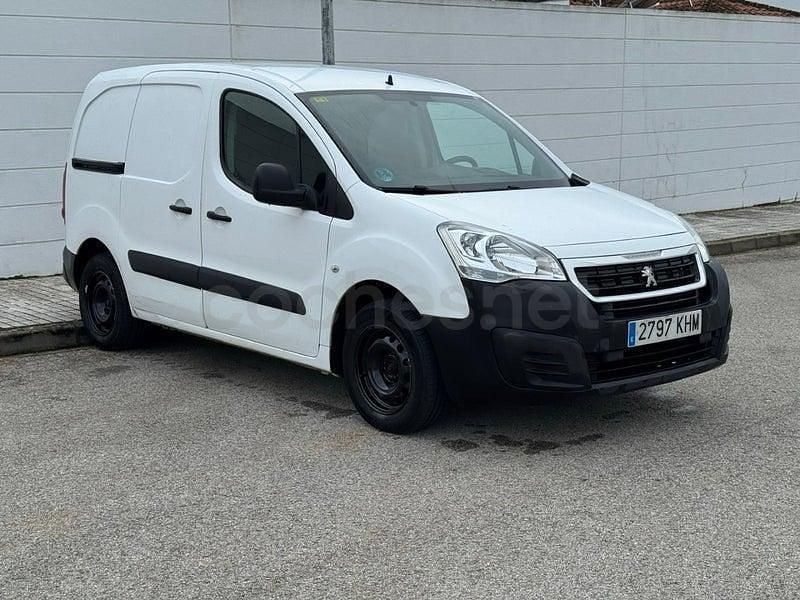 Usado Citroën Berlingo Live 75 CV (55 kW) 2018 Blanco Monovolumen