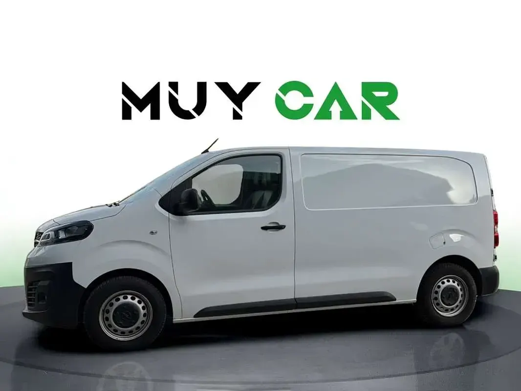 Usado Opel Vivaro 120 CV (88 kW) 2021 Blanco Monovolumen