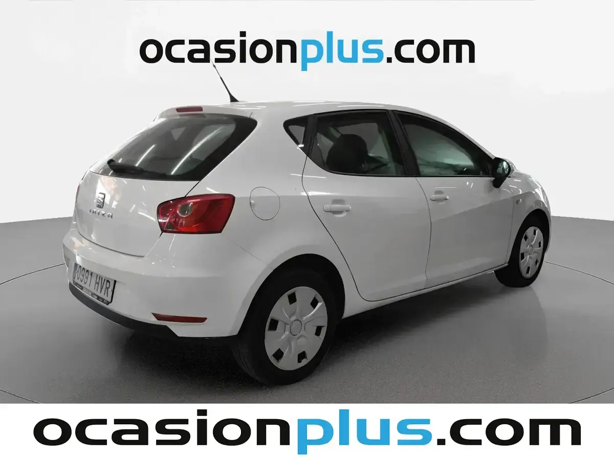 Usado Seat Ibiza Reference 86 CV (63 kW) 2014 Blanco Utilitario