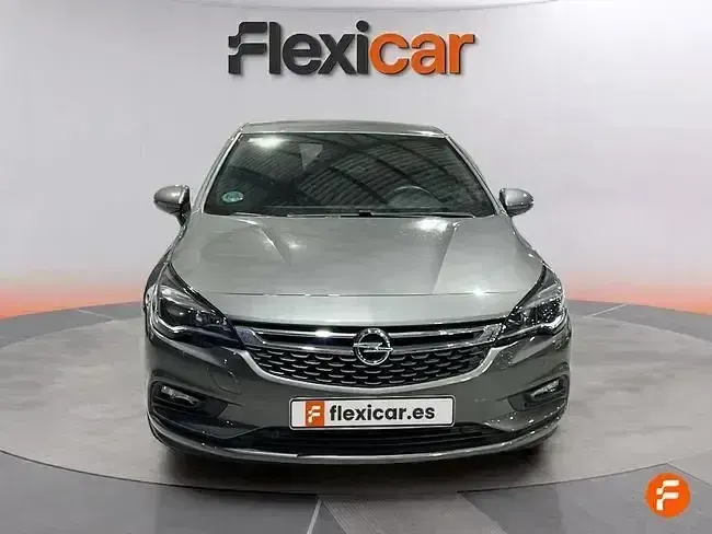 Usado Opel Astra Dynamic 150 CV (110 kW) 2019 Gris Berlina