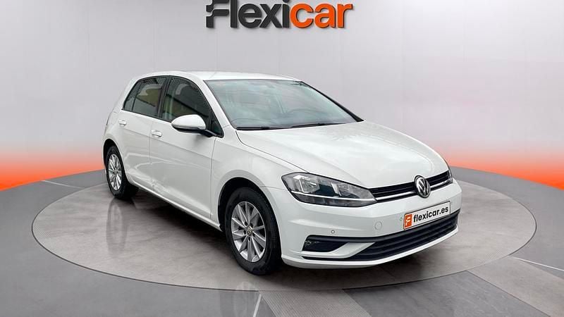 Usado VW Golf VII Advance 116 CV (85 kW) 2019 Blanco Utilitario