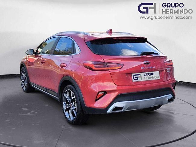 Usado Kia XCeed 136 CV (100 kW) 2022 Rojo SUV