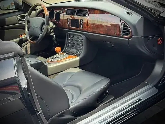 Usado Jaguar XK8 300 CV (220 kW) 2004 Descapotable
