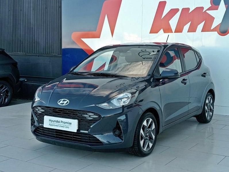 Usado Hyundai i10 63 CV (46 kW) 2025 Gris / plata Utilitario