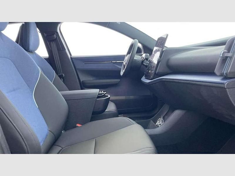 Usado Volvo EX30 Core 200 kW (272 CV) 2024 Negro SUV