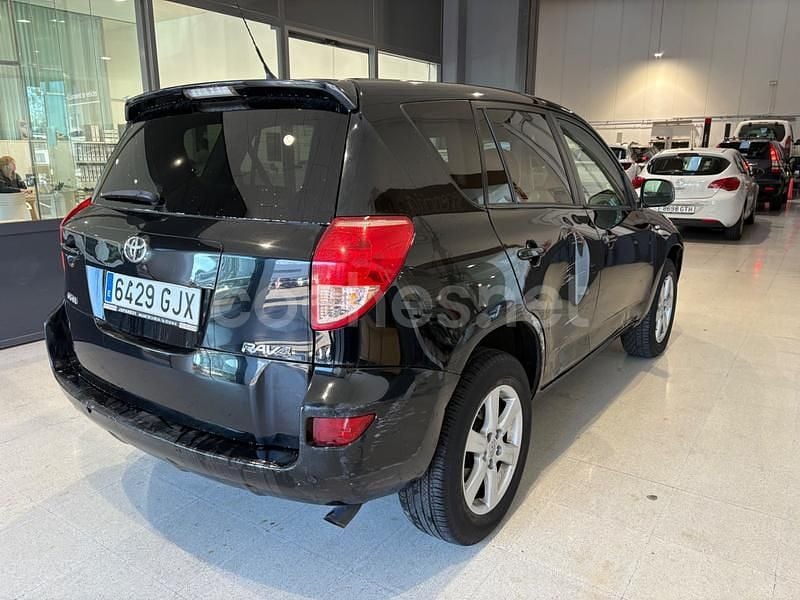 Usado Toyota RAV4 Executive 136 CV (100 kW) 2008 Negro SUV