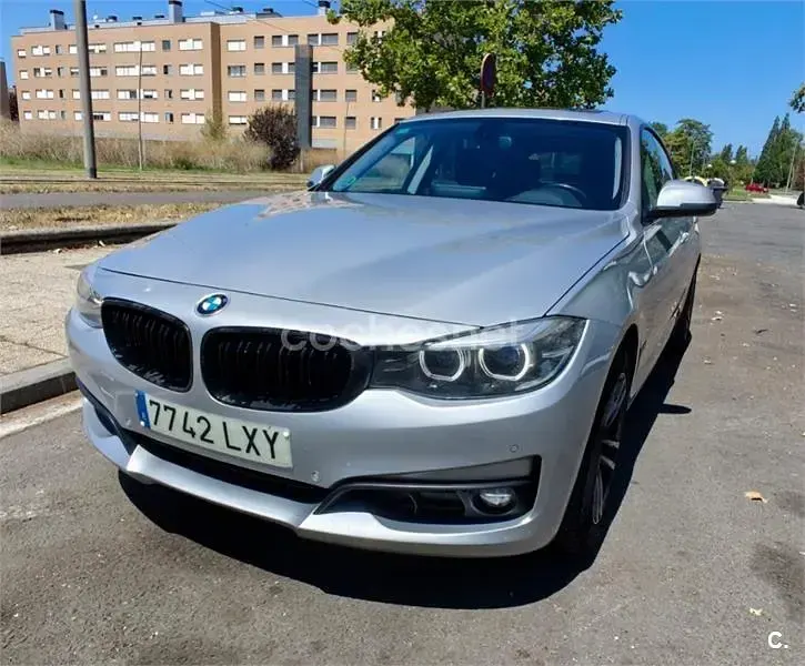 Usado BMW 318 150 CV (110 kW) 2017 Gris / plata Berlina