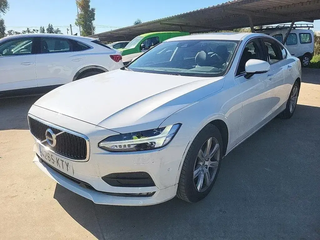 Usado Volvo S90 Momentum 190 CV (139 kW) 2019 Berlina