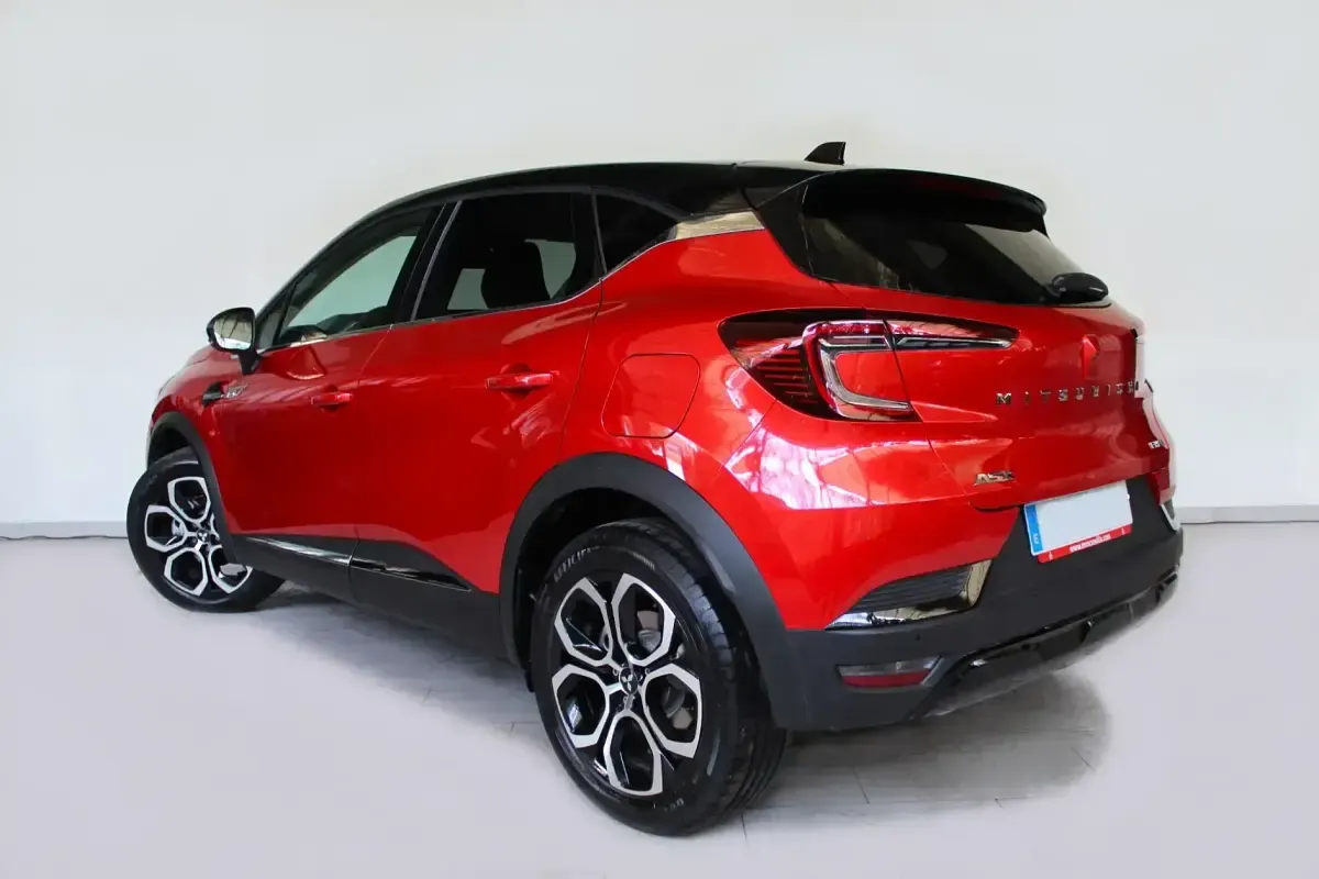 Usado Mitsubishi ASX 160 CV (117 kW) 2023 Rojo SUV