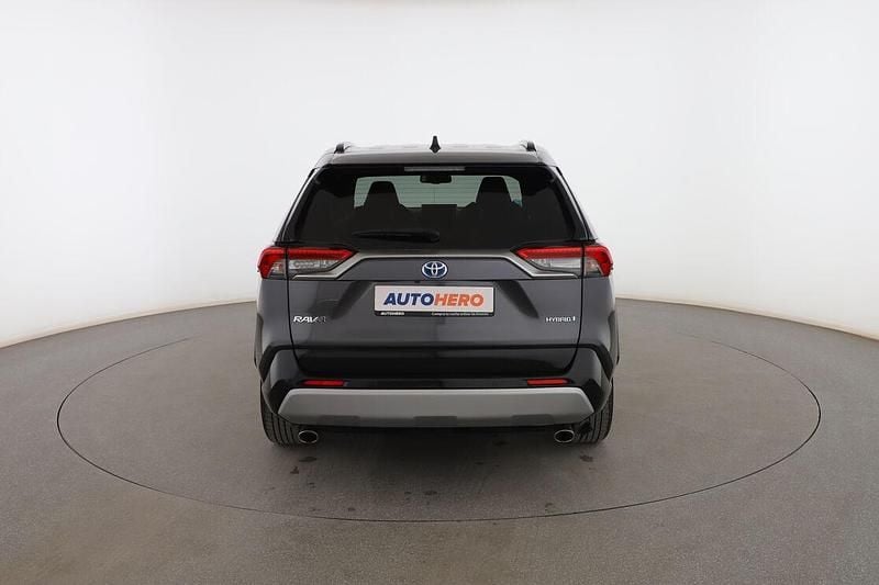 Begagnad Toyota RAV4 Hybrid 220 HK (161 kW) 2019 Grå SUV