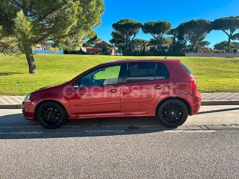 Usado VW Golf V GT 170 CV (125 kW) 2007 Granate Berlina