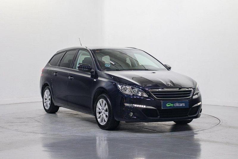 Usado Peugeot 308 SW Style 130 CV (95 kW) 2015 Azul Familiar