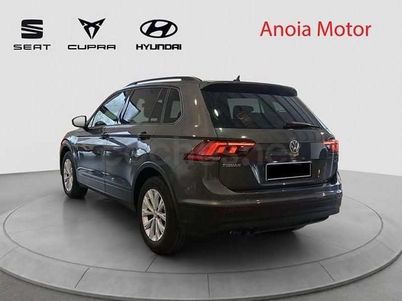 Usado VW Tiguan Edition 131 CV (96 kW) 2019 Gris / plata SUV