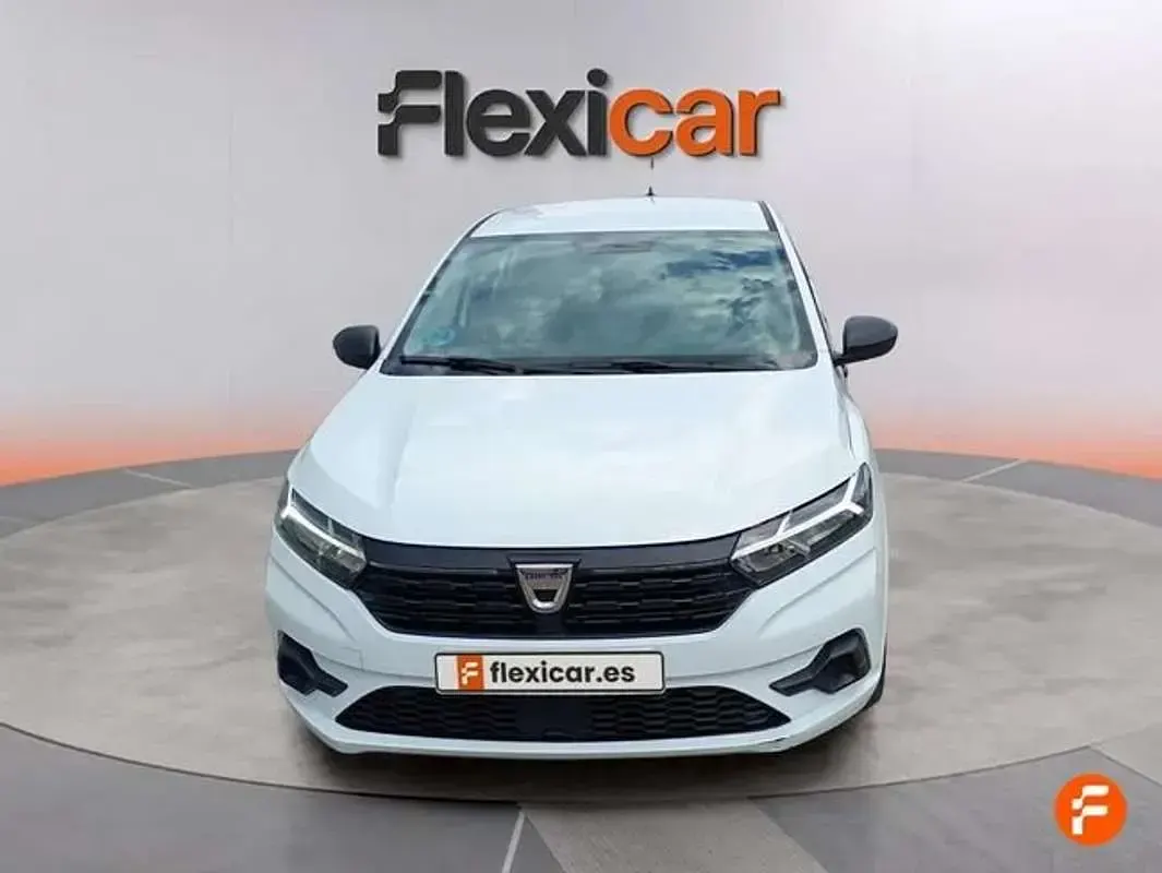 Usado Dacia Sandero Essentiel 91 CV (66 kW) 2022 Blanco Utilitario
