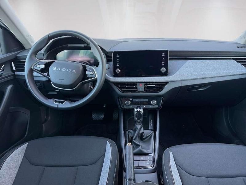 Usado Skoda Kamiq Selection 116 CV (85 kW) 2025 Blanco SUV