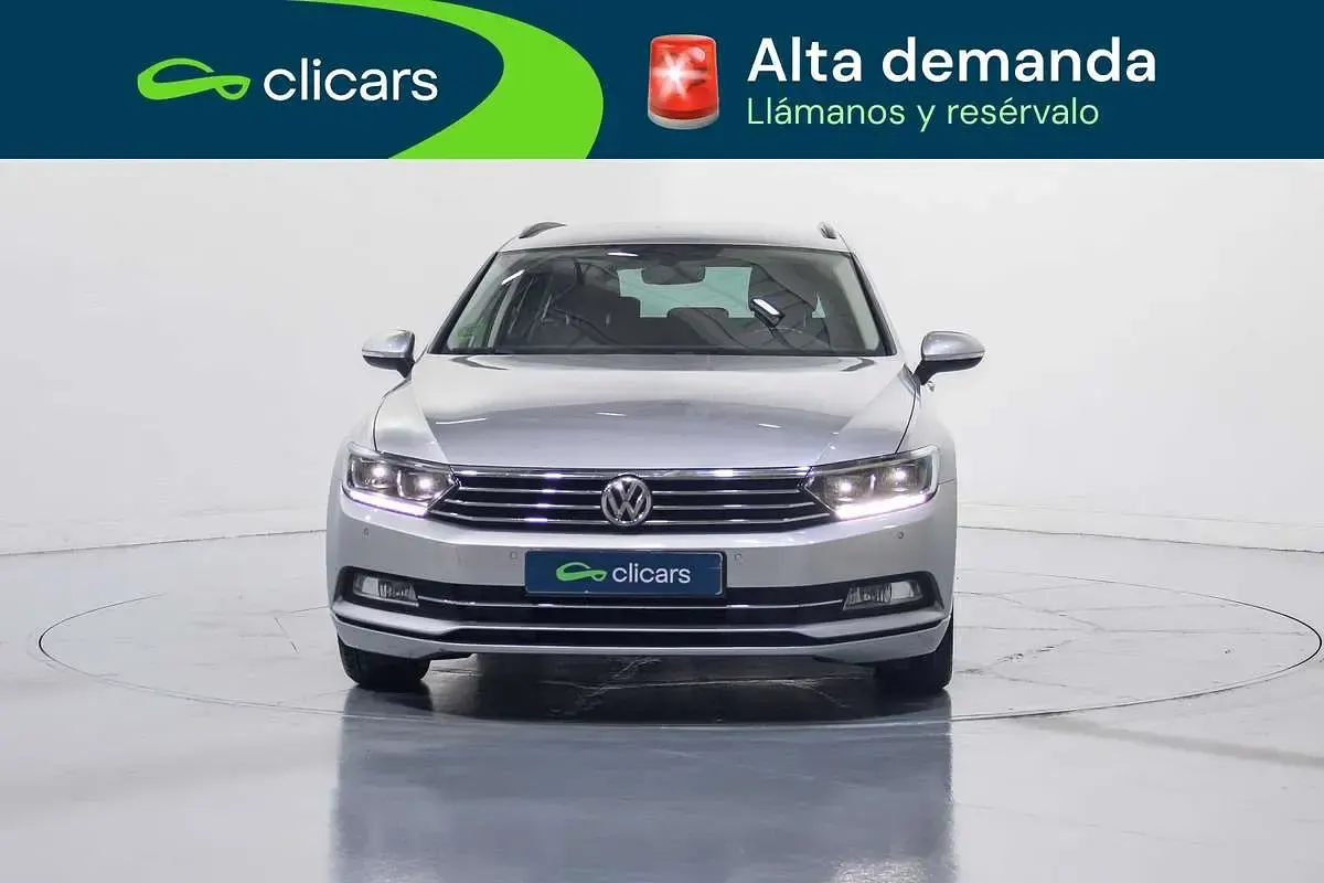 Usado VW Passat Advance 150 CV (110 kW) 2019 Gris Familiar