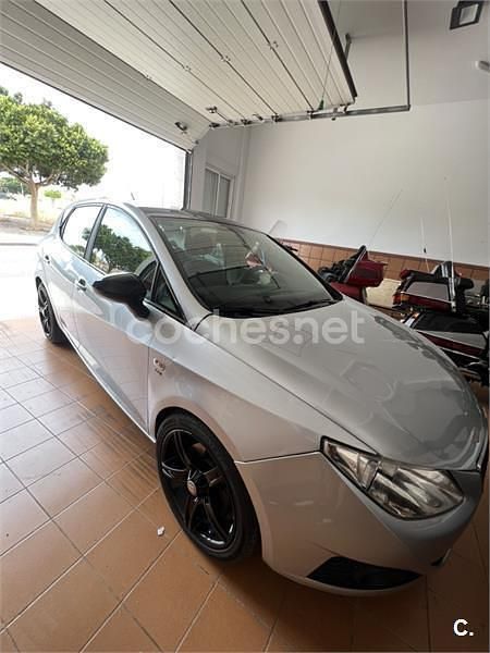 Gris / plata Usado 2010 Seat Ibiza Style Berlina | 4900 € (Precio justo) - Imagen 1/4