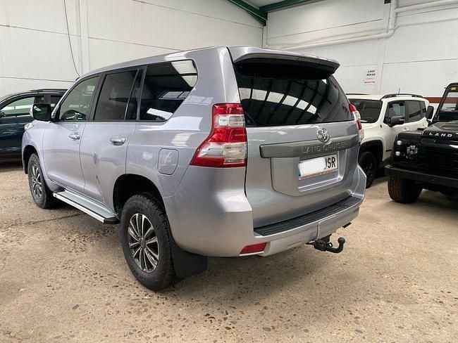 Usado Toyota Land Cruiser 177 CV (130 kW) 2016 Gris SUV