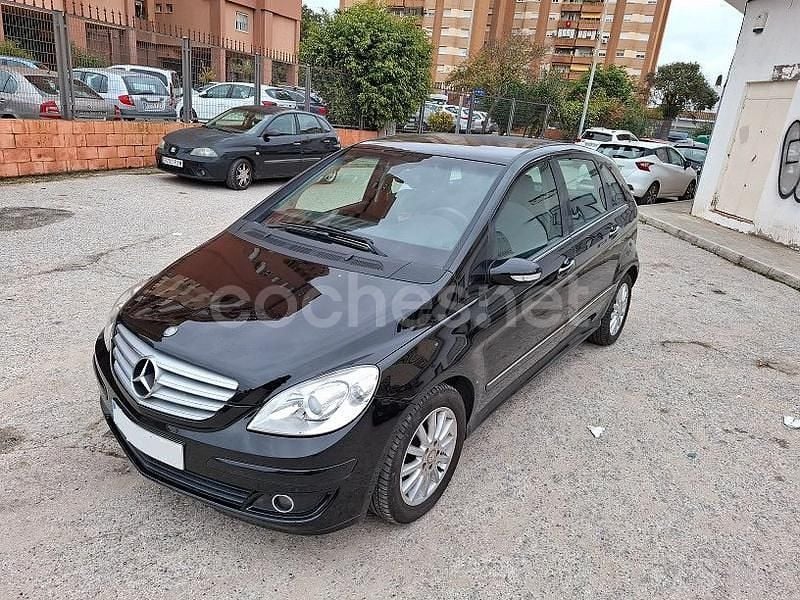 Usado Mercedes B150 95 CV (69 kW) 2008 Negro Monovolumen