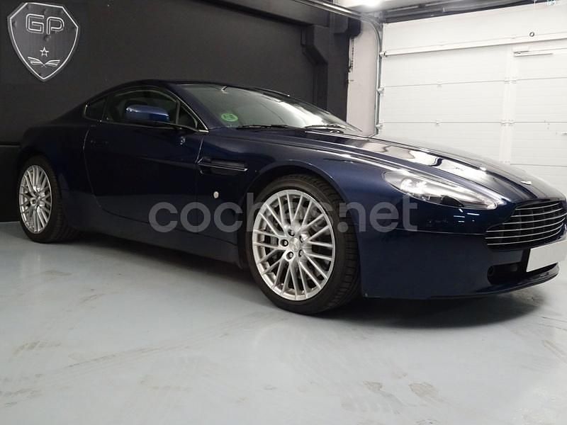 Usado Aston Martin V8 Vantage 420 CV (308 kW) 2010 Azul Coupe