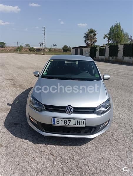 Usado VW Polo Advance 85 CV (62 kW) 2012 Gris / plata Utilitario