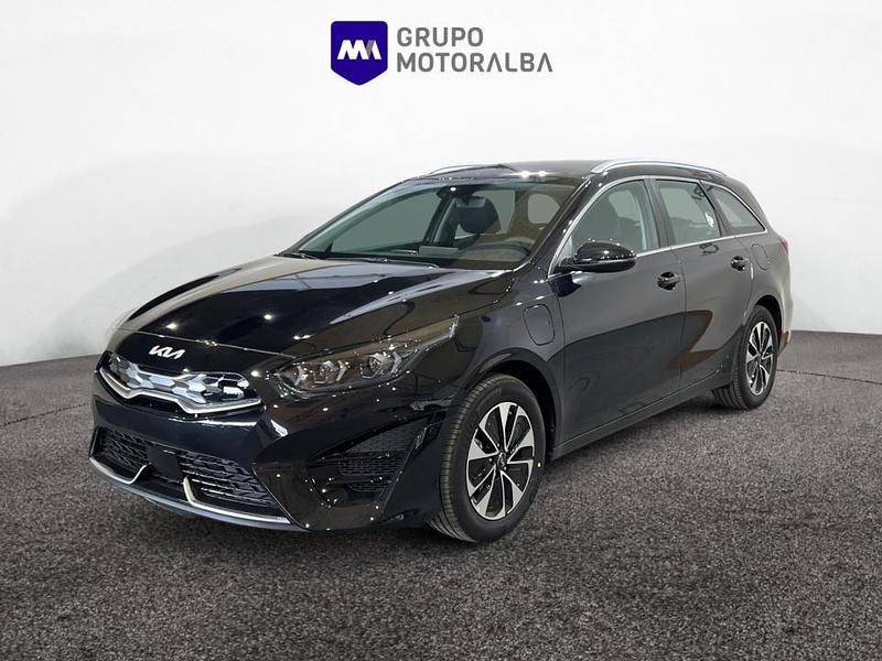 Nuevo Kia Ceed 141 CV (103 kW) 2025 Negro Utilitario