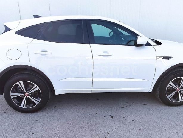 Usado Jaguar E-Pace R-Dynamic 160 CV (117 kW) 2023 Blanco SUV