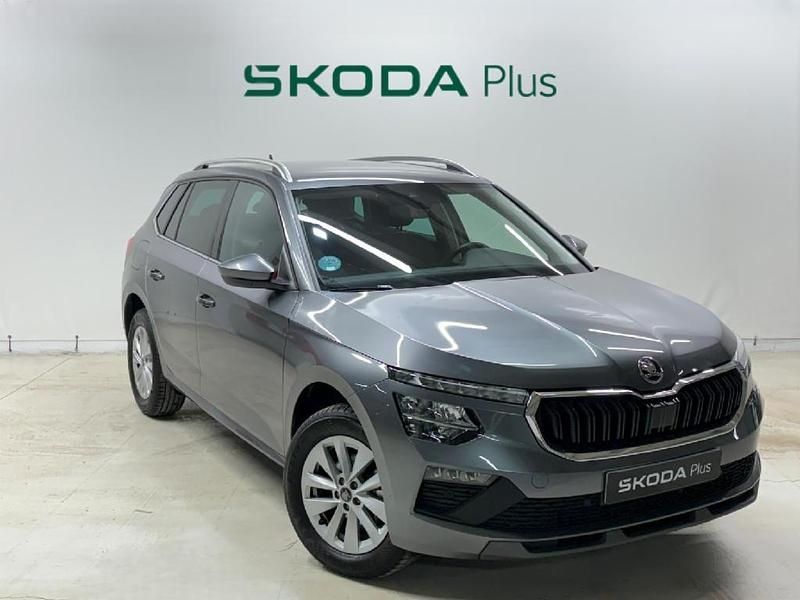 Usado Skoda Kamiq Selection 115 CV (84 kW) 2025 Gris SUV