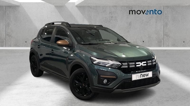 Verde Usado 2025 Dacia Sandero Extreme Berlina | 17.900 € (Precio justo) - Imagen 1/4