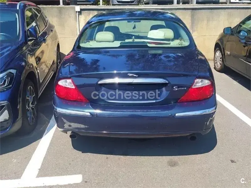 Usado Jaguar S-Type 240 CV (176 kW) 2001 Verde Berlina