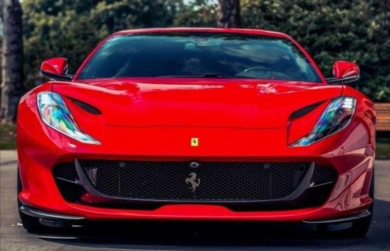 Usado Ferrari 812 799 CV (587 kW) 2019 Rojo Coupe