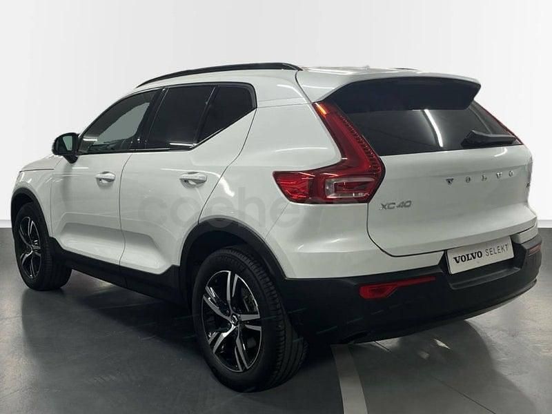 Usado Volvo XC40 Plus 163 CV (119 kW) 2025 Blanco SUV