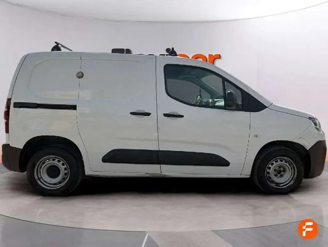 Usado Citroën Berlingo 102 CV (75 kW) 2020 Blanco Monovolumen