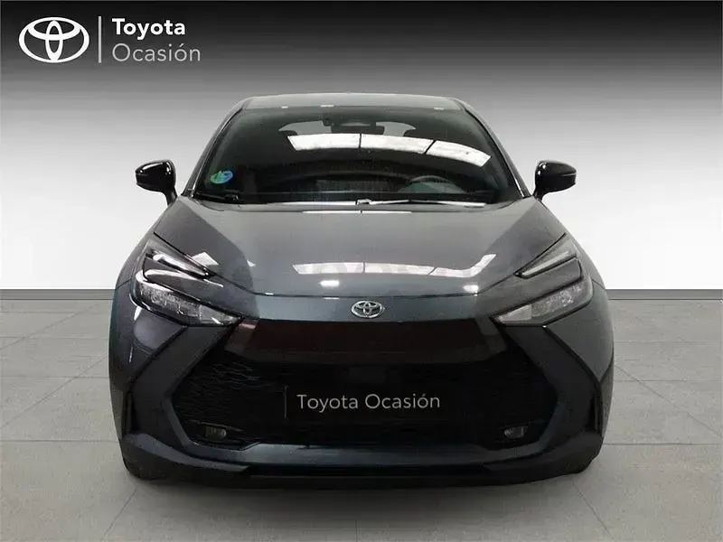 Usado Toyota C-HR Advance 140 CV (102 kW) 2024 Gris / plata SUV