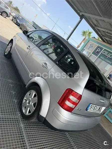 Usado Audi A2 75 CV (55 kW) 2004 Gris / plata Utilitario