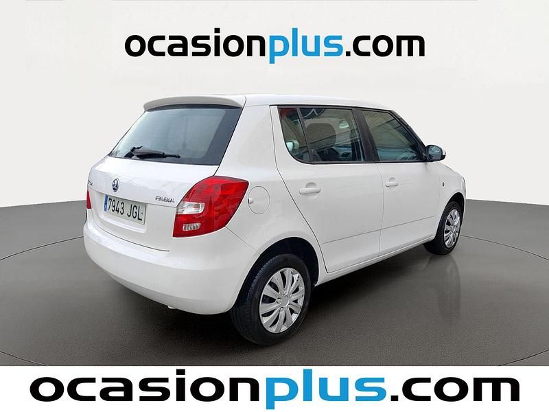 Usado Skoda Fabia Ambition 75 CV (55 kW) 2015 Blanco Utilitario