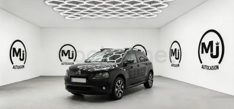 Usado Citroën C4 Feel 100 CV (73 kW) 2016 Negro Berlina