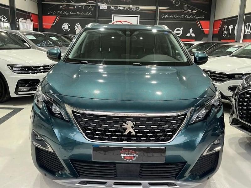 Usado Peugeot 5008 Allure 130 CV (95 kW) 2020 Verde SUV