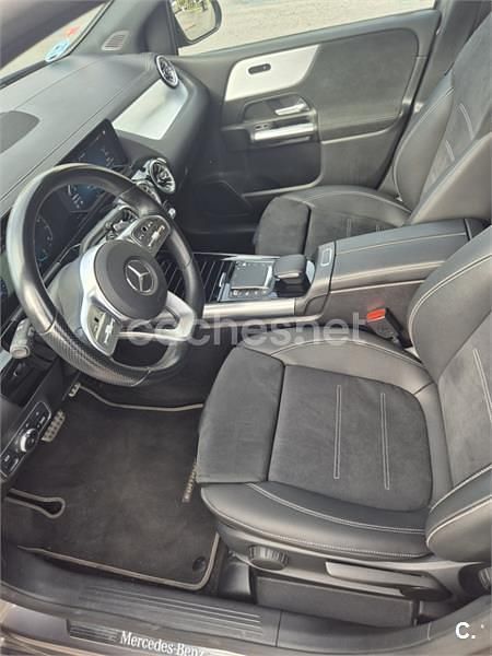 Usado Mercedes B180 136 CV (100 kW) 2021 Marrón Utilitario