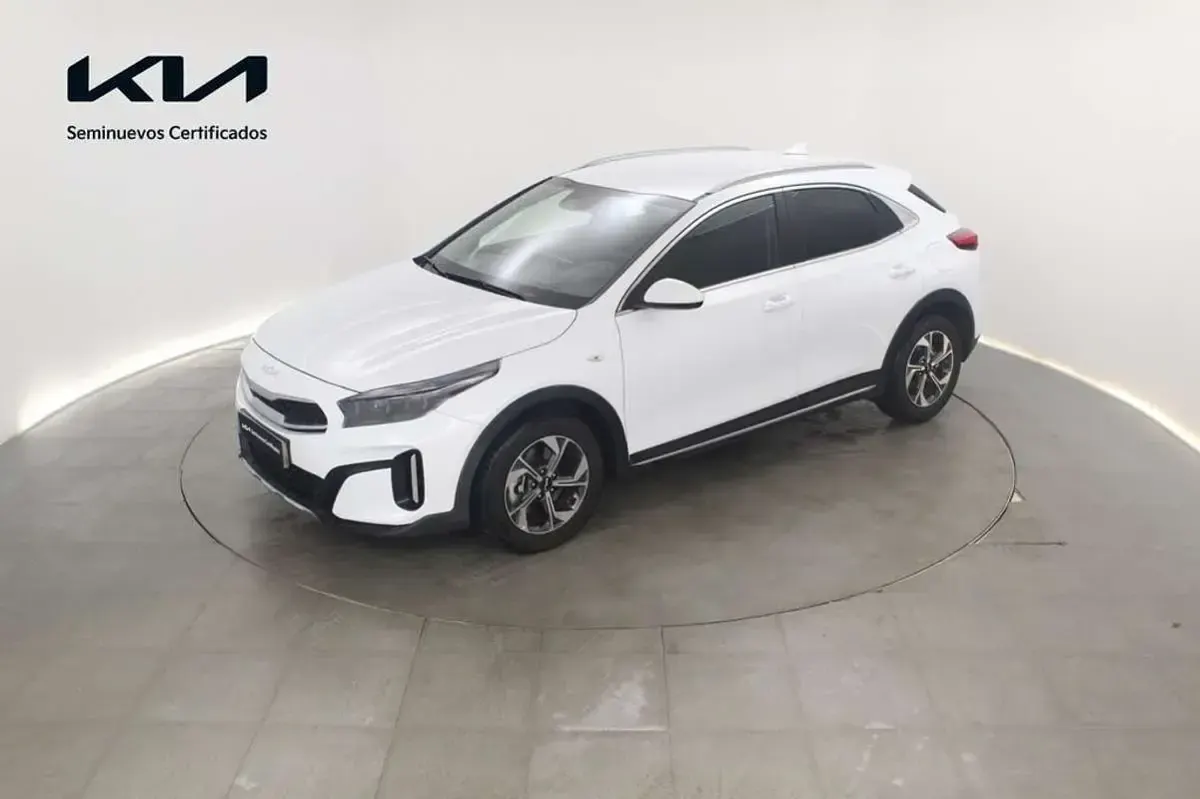 Usado Kia XCeed 101 CV (74 kW) 2025 Blanco SUV