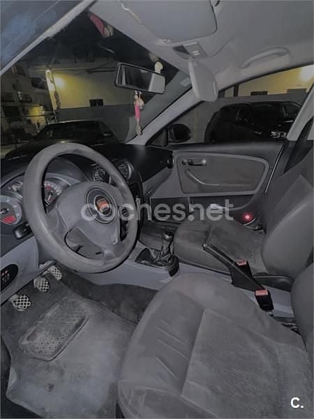 Usado Seat Ibiza Reference 80 CV (58 kW) 2006 Blanco Utilitario