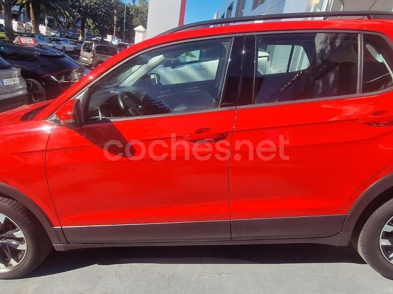 Usado VW T-Cross Advance 95 CV (69 kW) 2021 Granate SUV