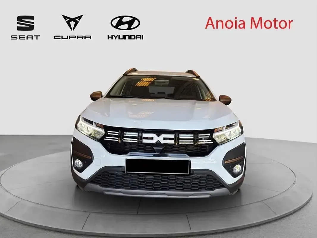 Usado Dacia Jogger Extreme 140 CV (102 kW) 2025 Blanco Monovolumen