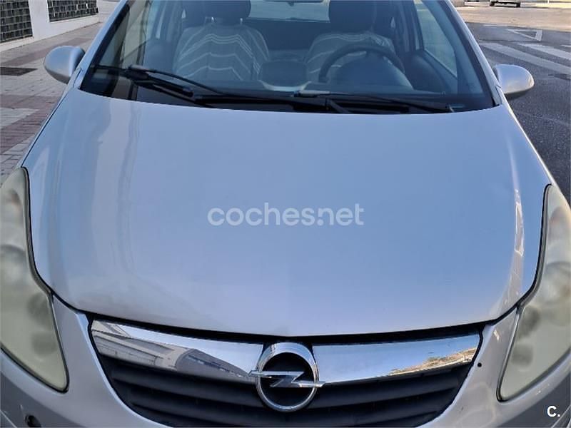 Gris / plata Usado 2008 Opel Corsa Sport Berlina | 2300 € (Super precio) - Imagen 1/4