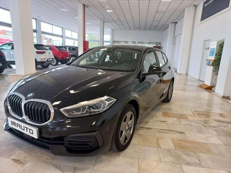 Usado BMW 118 150 CV (110 kW) 2023 Negro Utilitario