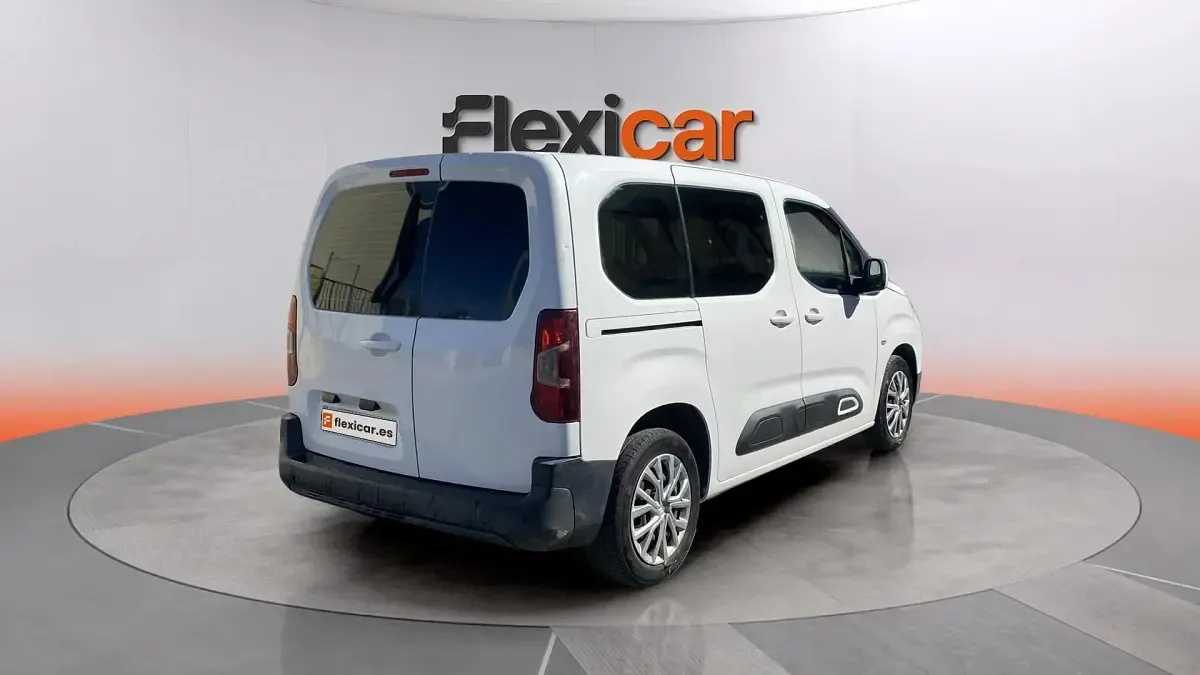 Usado Citroën Berlingo Feel 102 CV (75 kW) 2019 Blanco Monovolumen