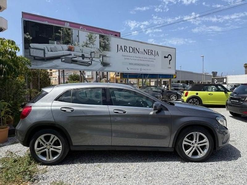 Usado Mercedes GLA200 Urban 136 CV (100 kW) 2014 Gris / plata SUV